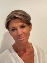 Dr. Alexandra Foff